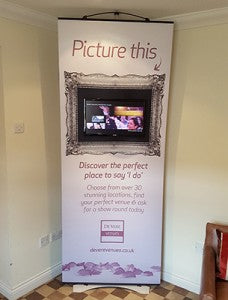 Twist banner stand with Lcd screen